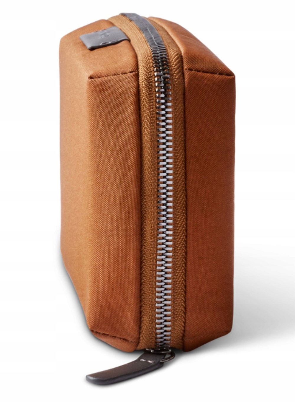 Kompaktowy rozmiar – oszczędność miejsca w torbie