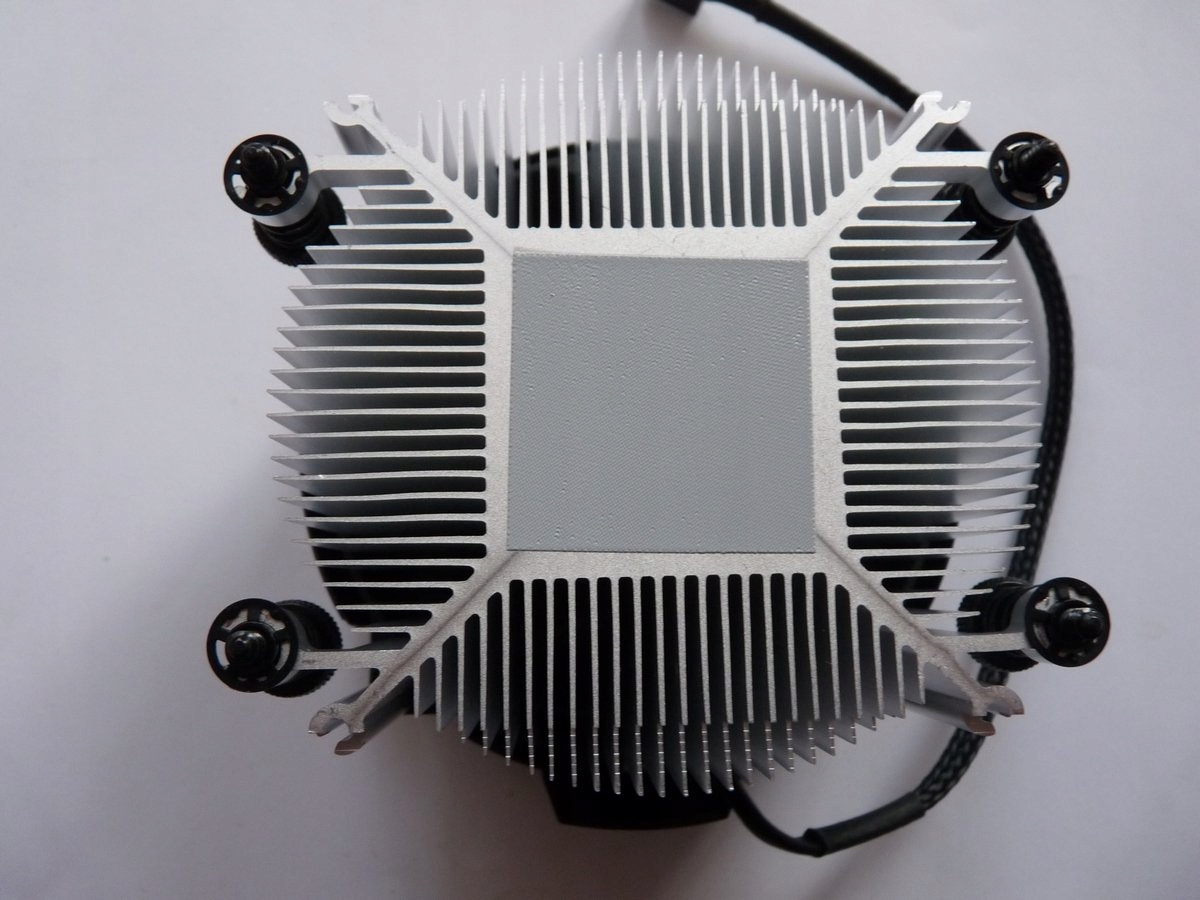 Wydajny wentylator i radiator – Optymalna temperatura pracy