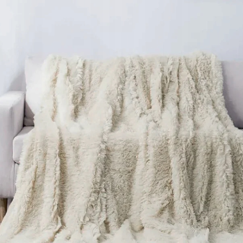 Koc elektryczny grzejący z pilotem puszysty miękki 180 x 160 cm – komfort i ciepło dla dwojga