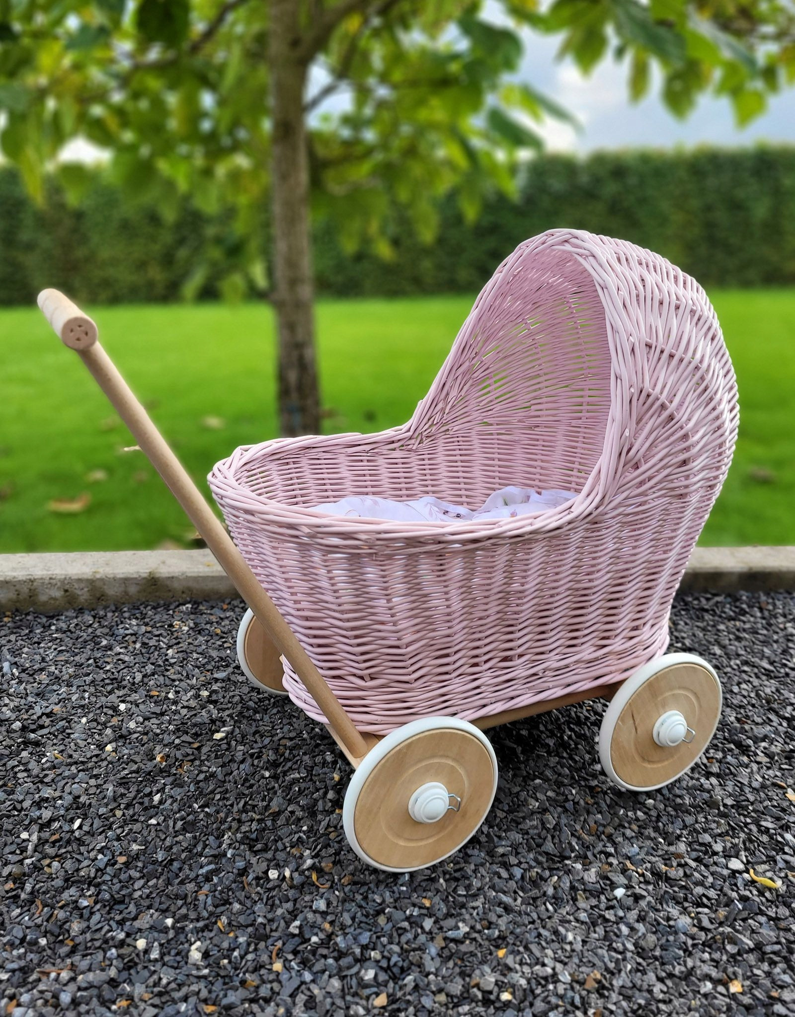 Stylowy design i wyjątkowe detale – Personalizacja z bilecikiem na życzenia