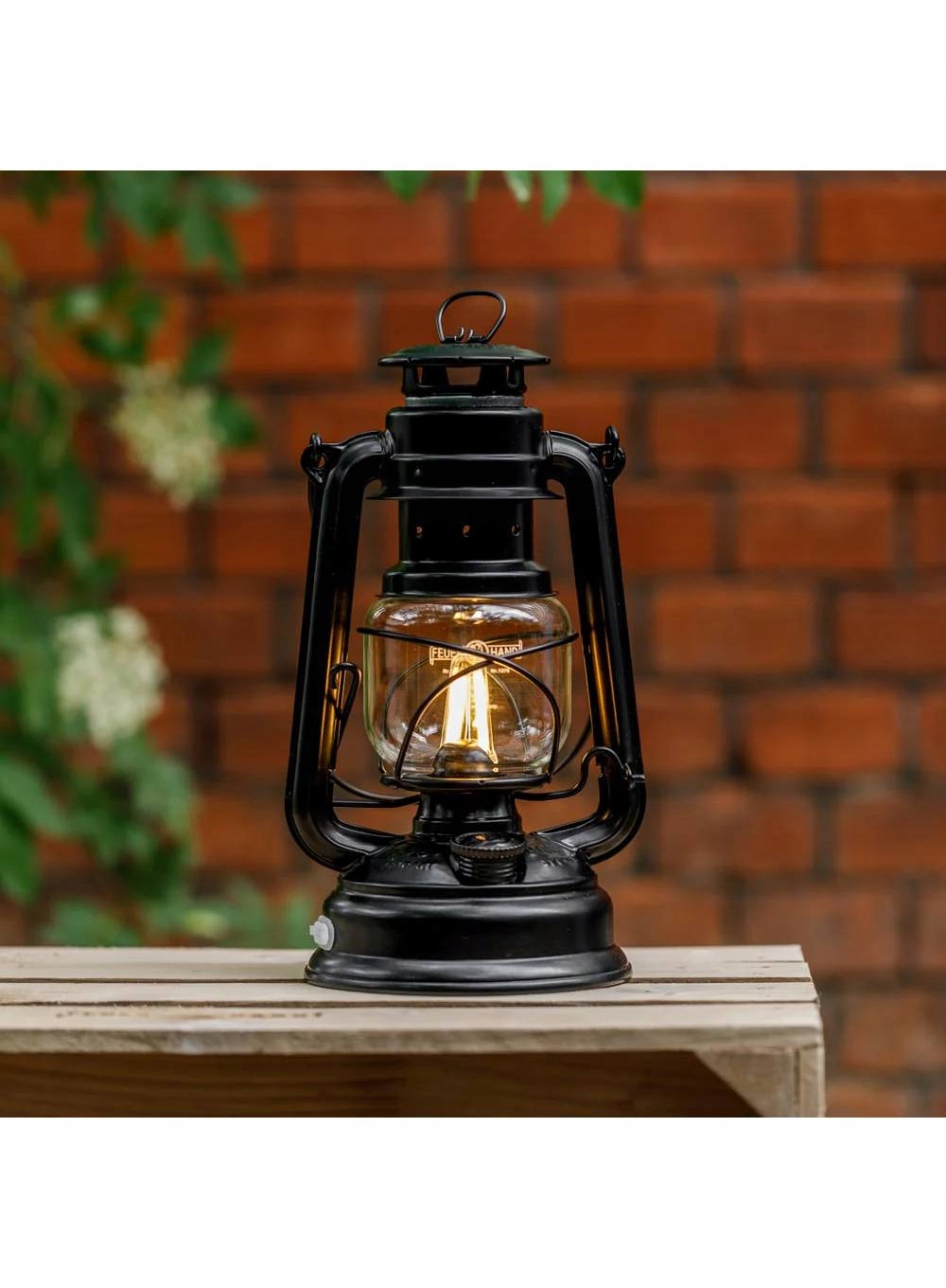 Wszechstronność zastosowania – Idealna do biwaków, wędkowania i awaryjnego oświetlenia