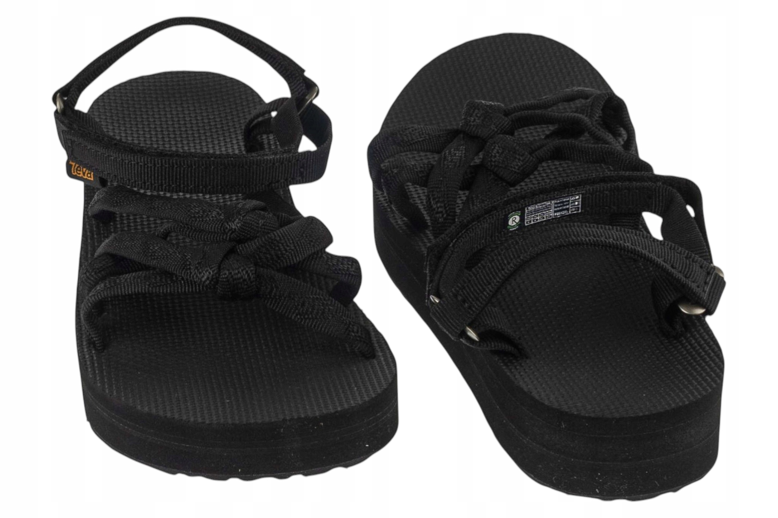 Sportowy fason i wsuwane zapięcie