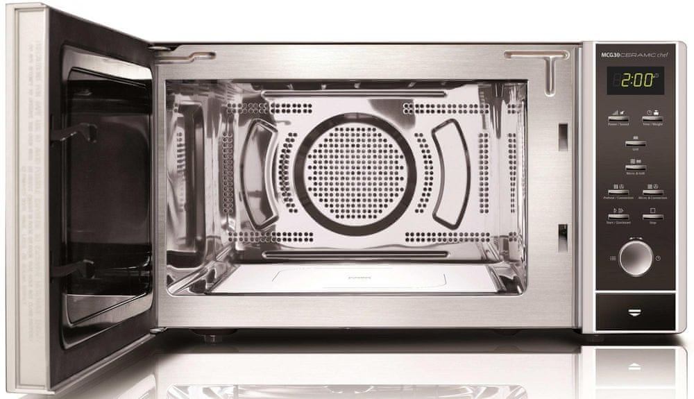 Wydajność mocy – 900 W mikrofal, 1100 W grilla i 2100 W konwekcji