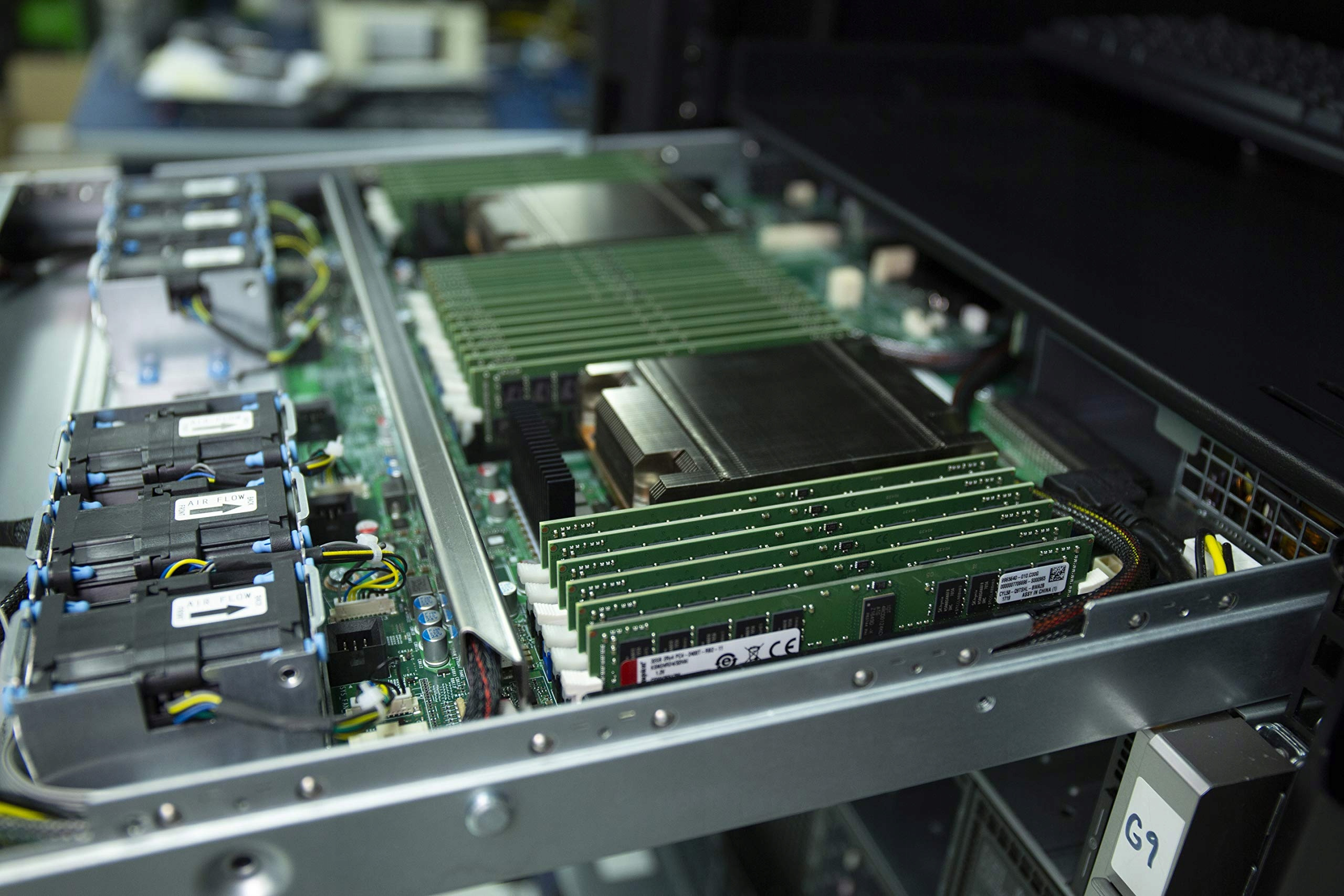Wymiary i konstrukcja – 288-pin DIMM, opóźnienie CAS 40