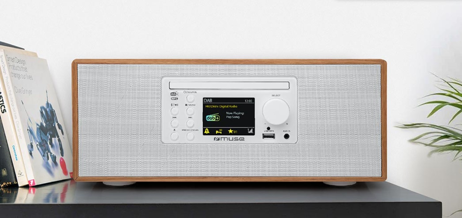 Radio FM/DAB+ z 40 stacjami preset – Słuchaj ulubionych audycji