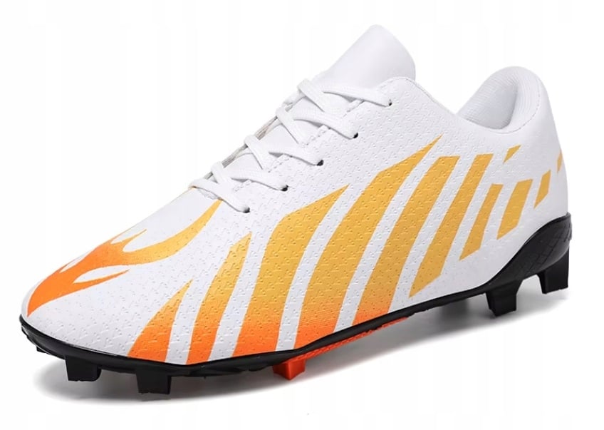 Syntetyczna cholewka i miękka wyściółka