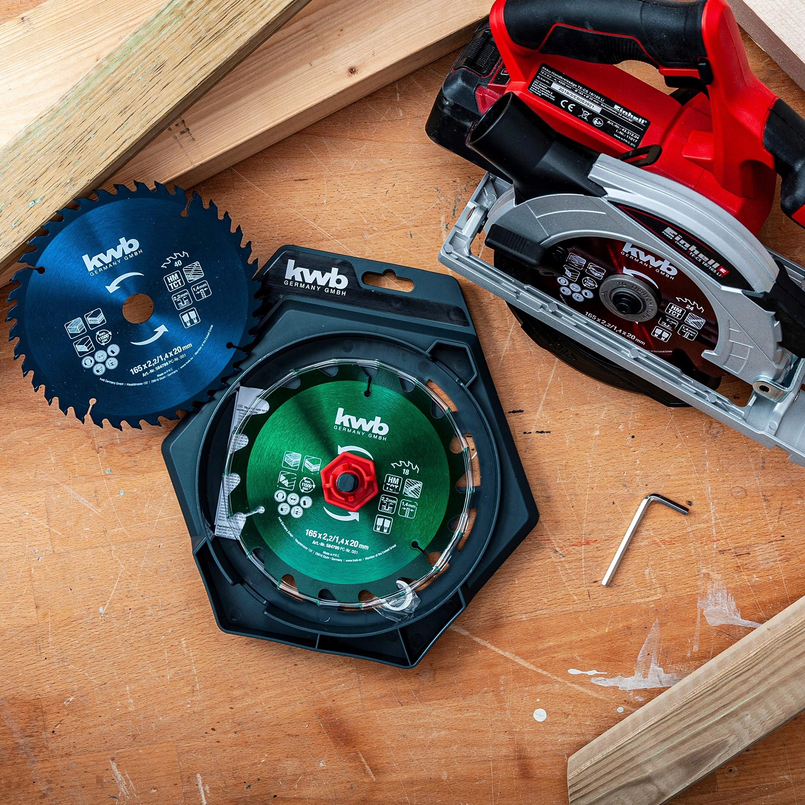 Praktyczne Akcesoria w Zestawie – Pierścienie Redukcyjne i Taca do Przechowywania