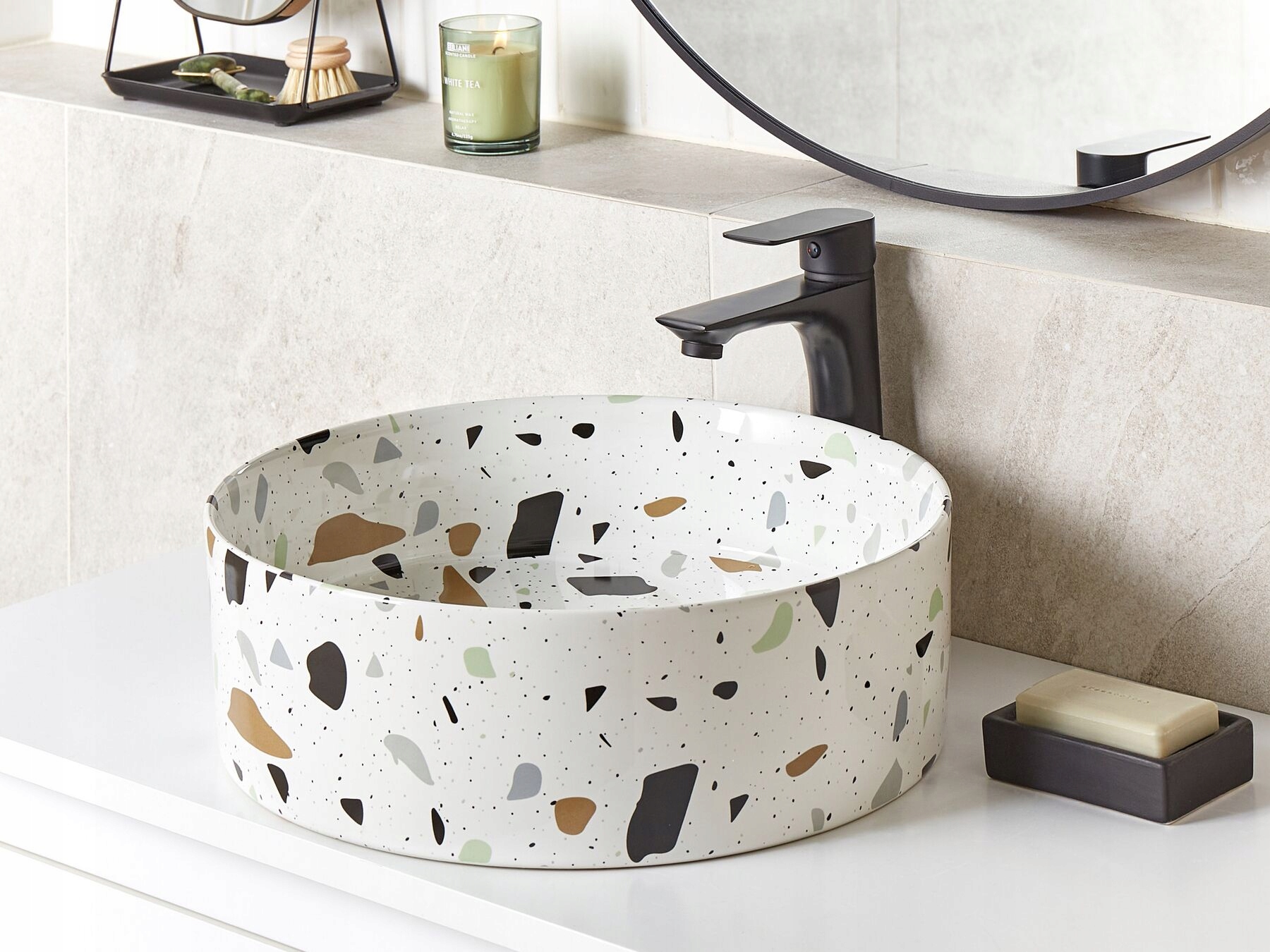 Umywalka nablatowa ceramiczna ⌀ 40 cm biała z efektem lastryko NULES Lumarko – Nowoczesny design do Twojej łazienki