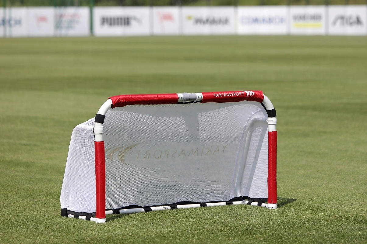 Bramka składana ACADEMY 120x80 cm – Idealna do treningu piłkarskiego