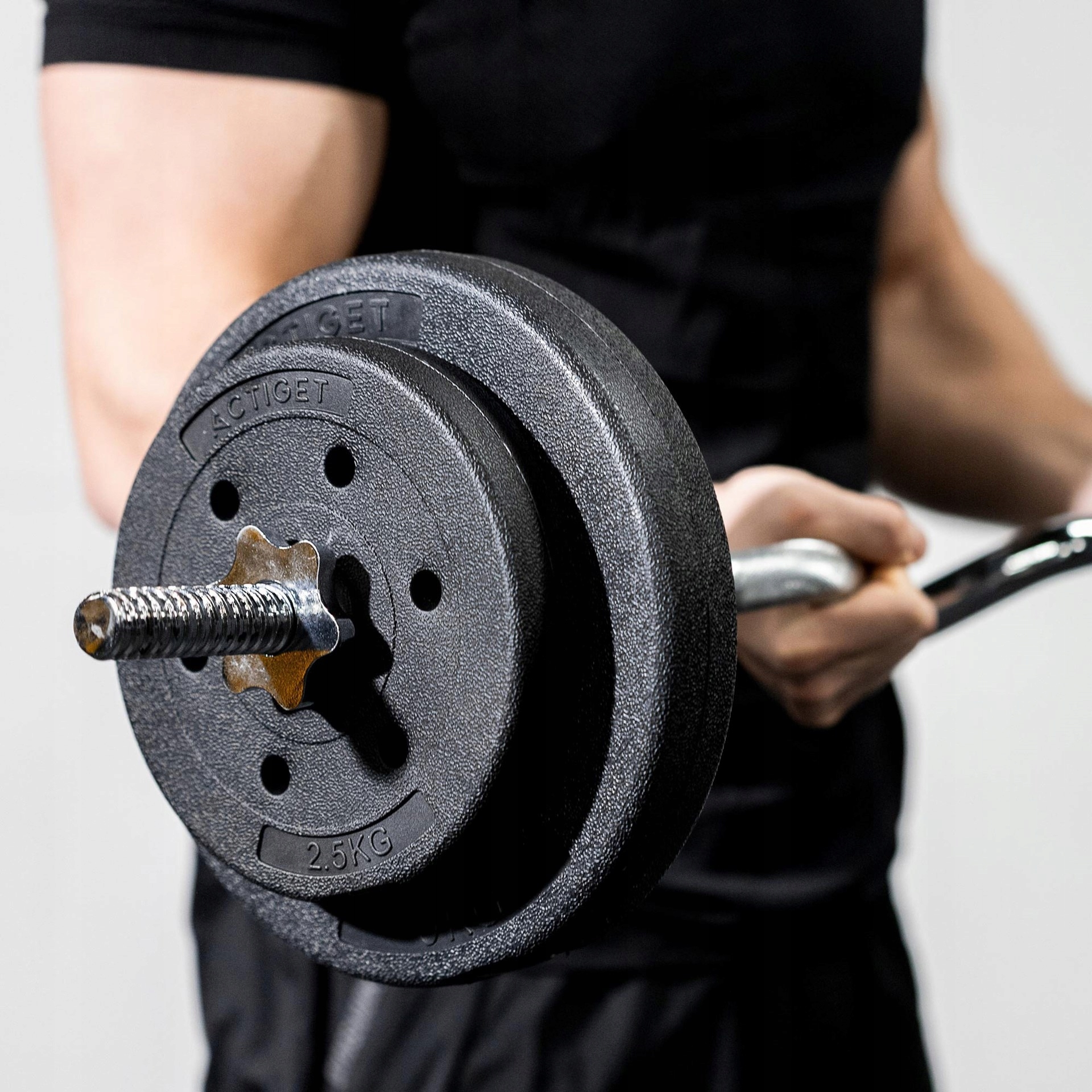 Kompatybilność z gryfami i hantlami – Średnica otworu 29 mm