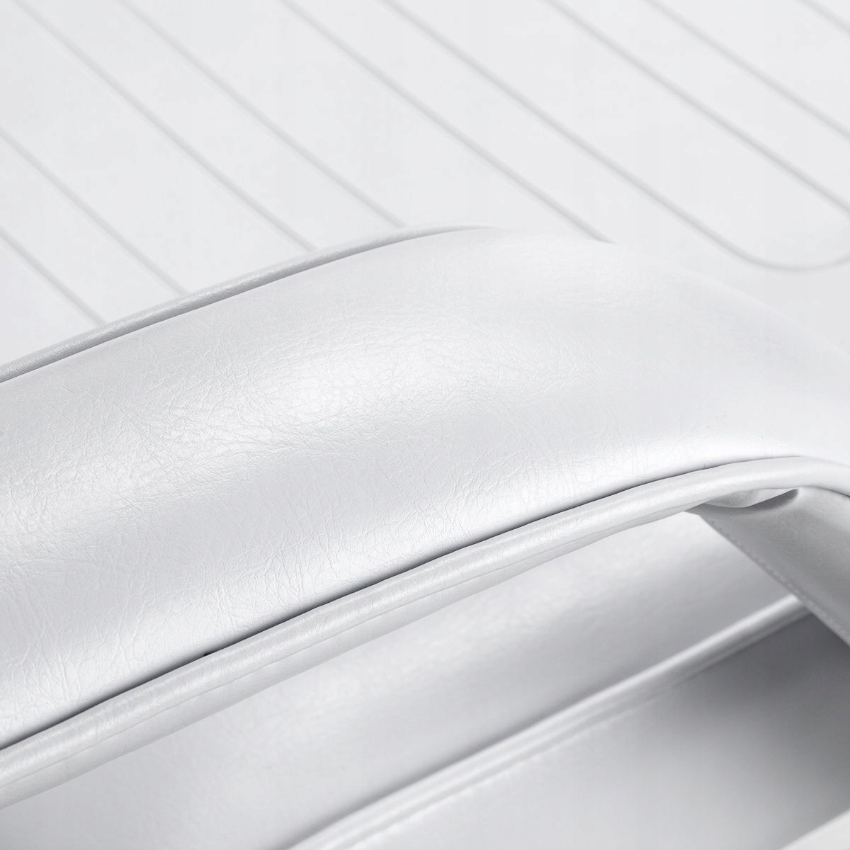 Funkcjonalność i ergonomia fotela kosmetycznego