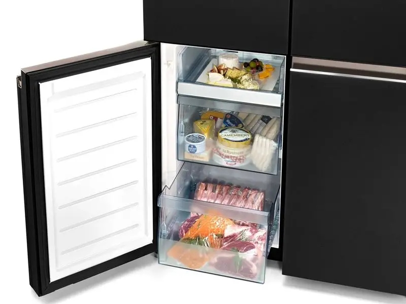 Elegancki design i funkcjonalność – Szare szkło i francuskie drzwi