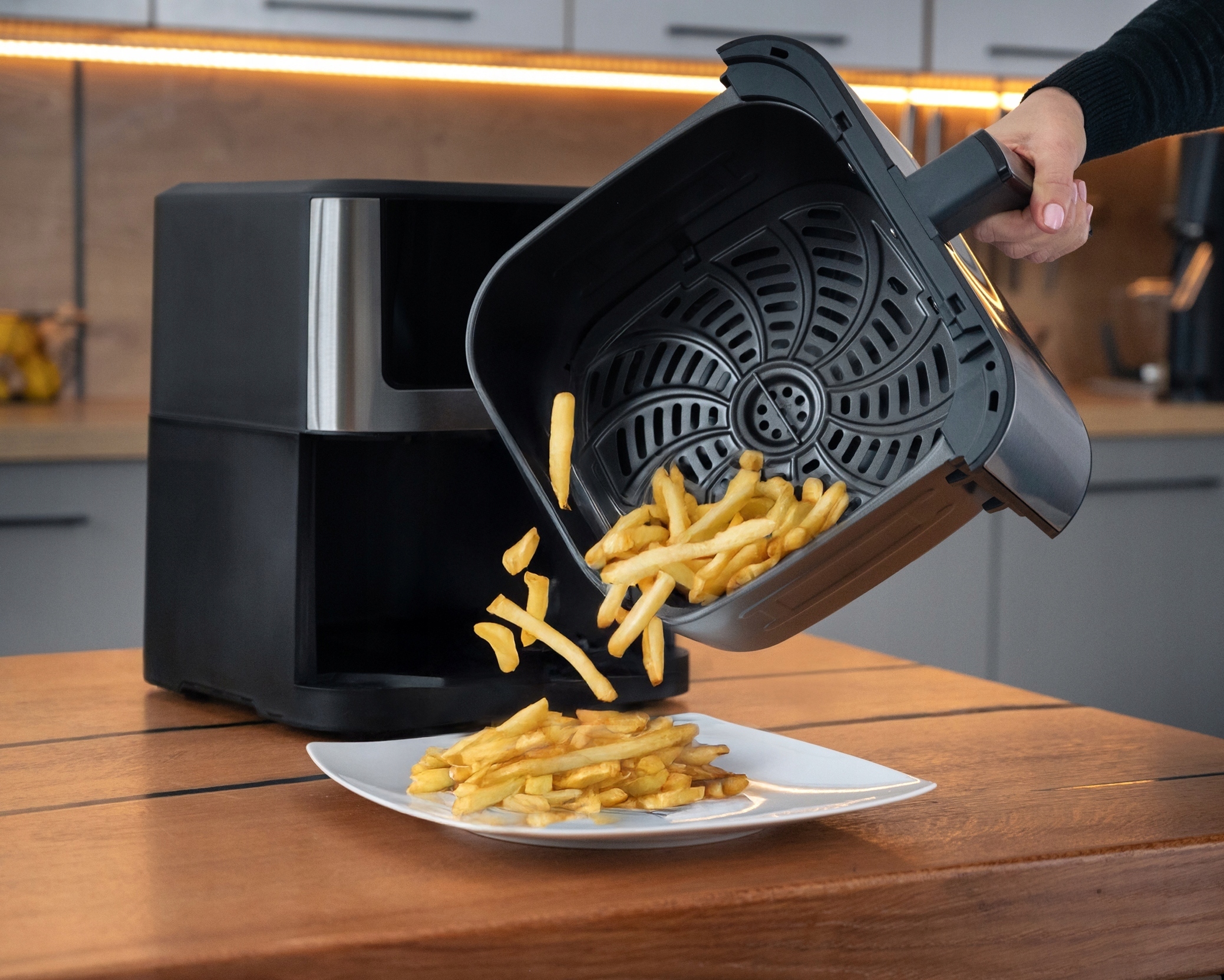 FRYTKOWNICA BEZTŁUSZCZOWA AIR FRYER FRYTOWNICA DUŻA 8L MISA 12 PROGRAMÓW XL Marka Lehmann