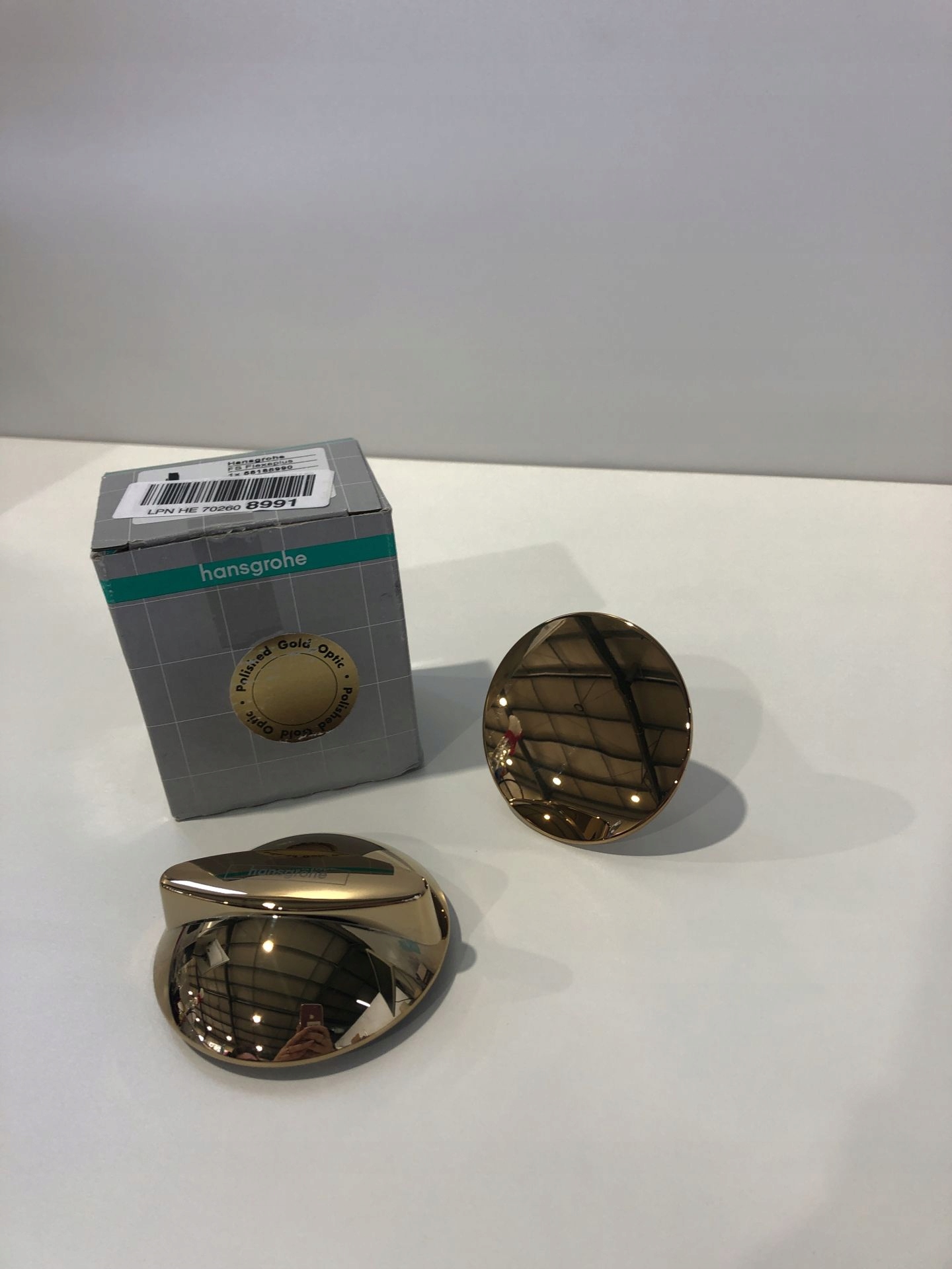 Luksusowe wykończenie w złotym kolorze – trwałość i estetyka