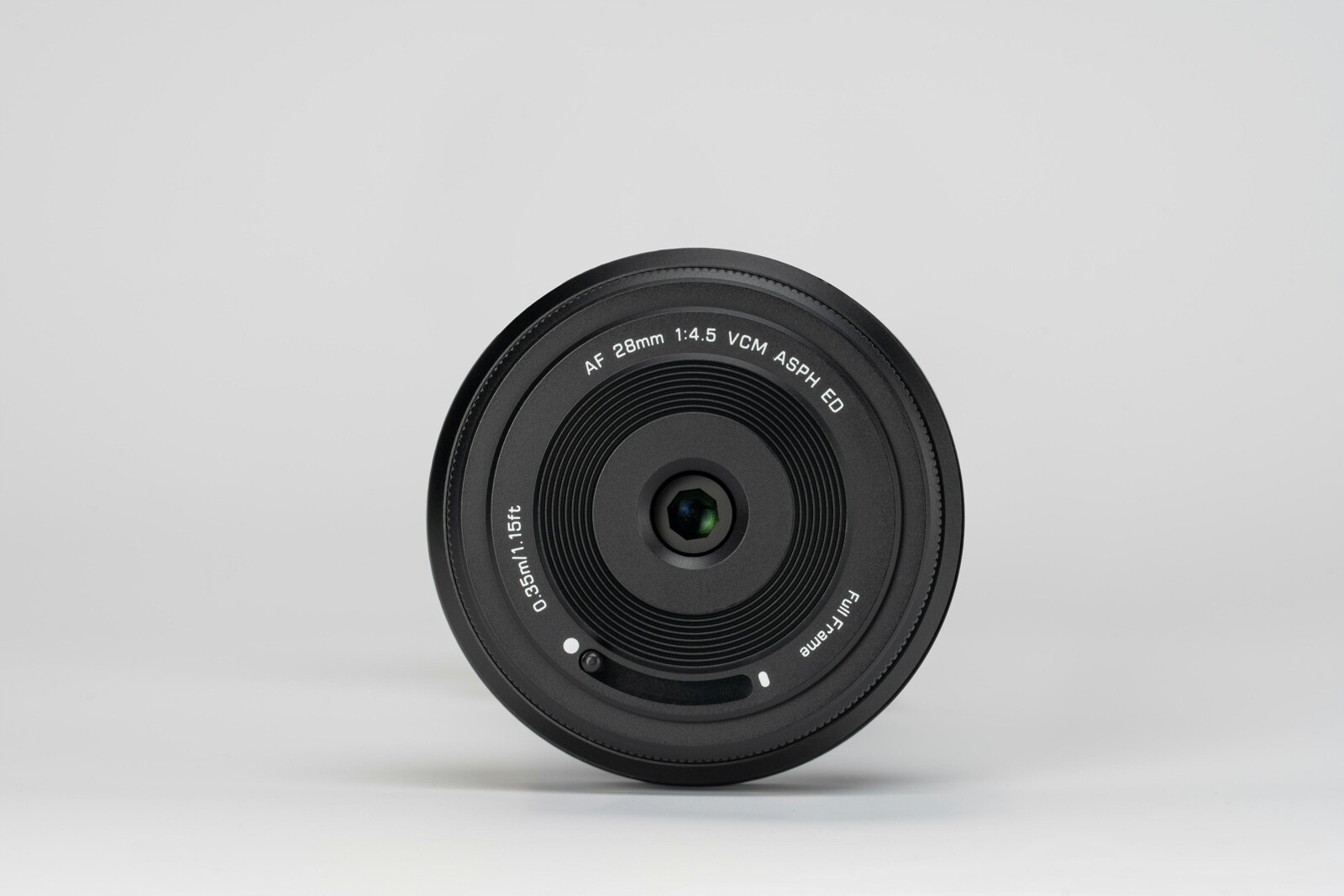 Stała ogniskowa 28 mm – Idealna do fotografii ulicznej