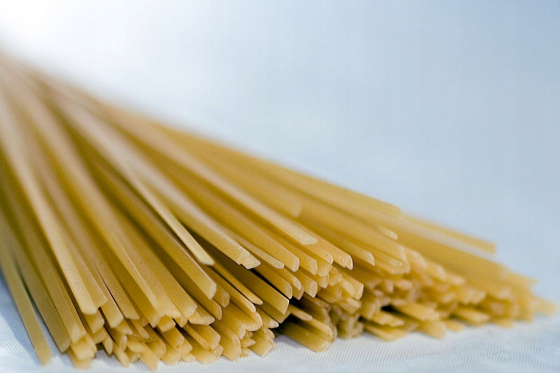 Charakterystyka makaronu linguine – Długie, płaskie wstążki