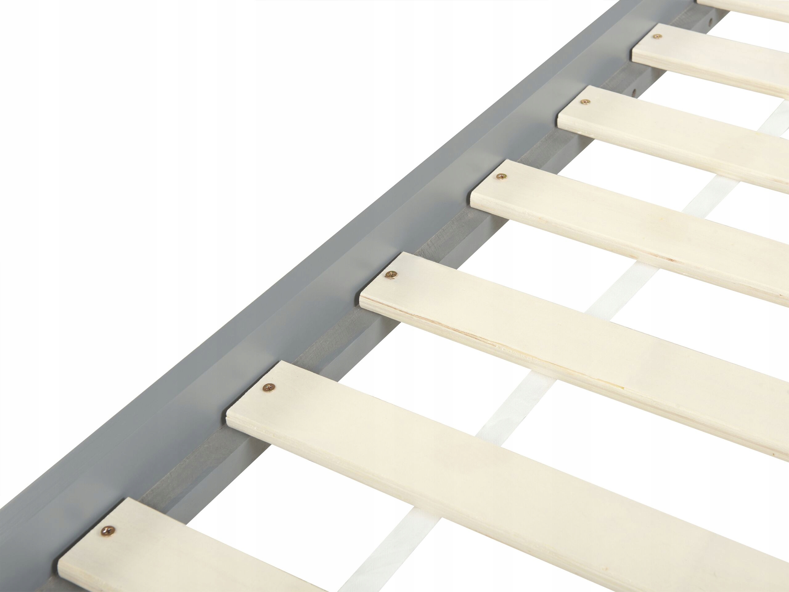 Wygodna drabinka – Łatwy dostęp do górnego stelaża