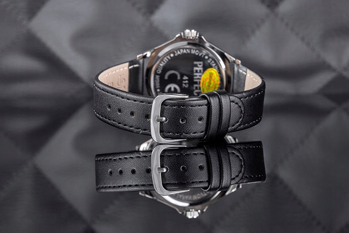 Wysoka jakość materiałów – Stal nierdzewna i skórzany pasek