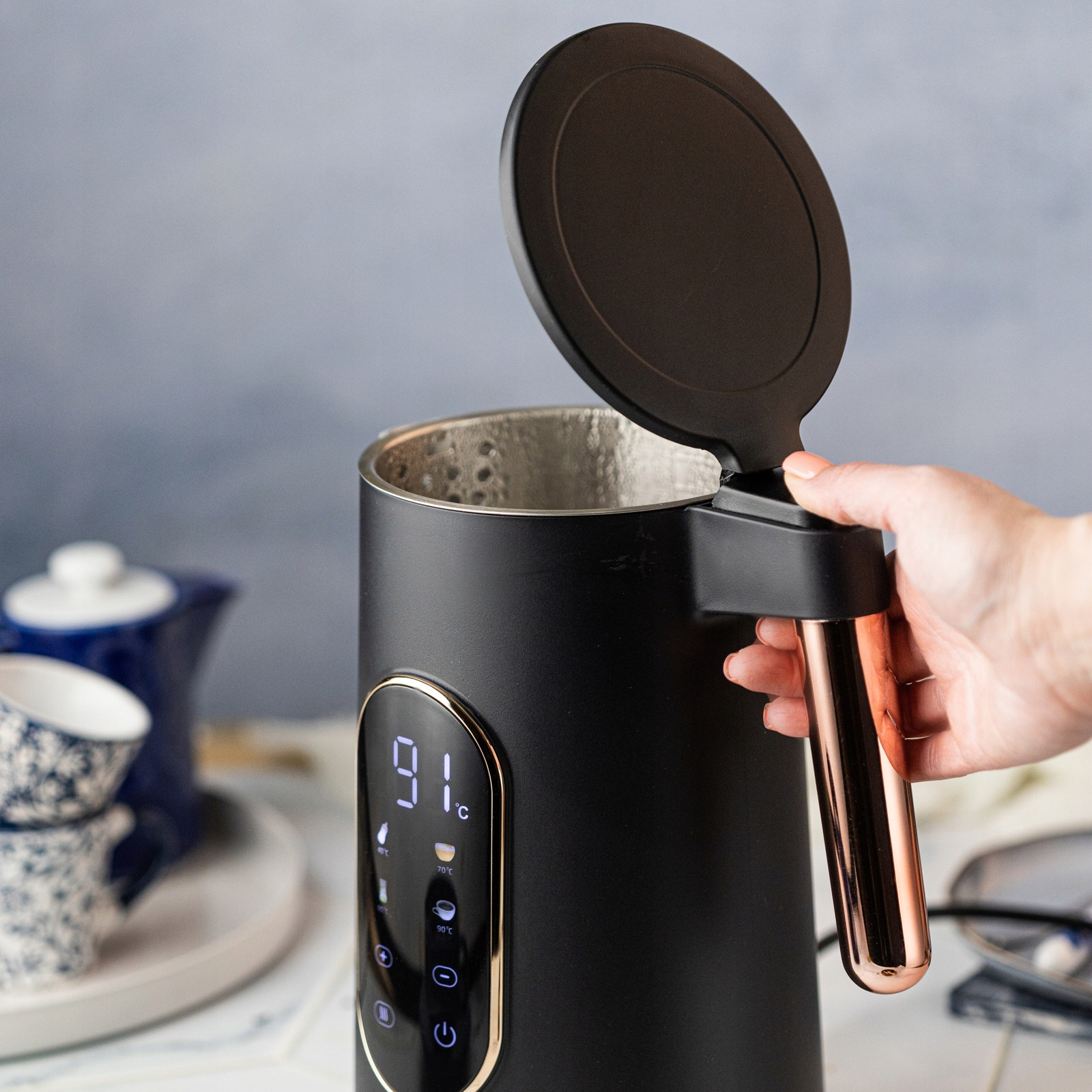 Nowoczesny dotykowy panel sterowania – komfort i funkcjonalność