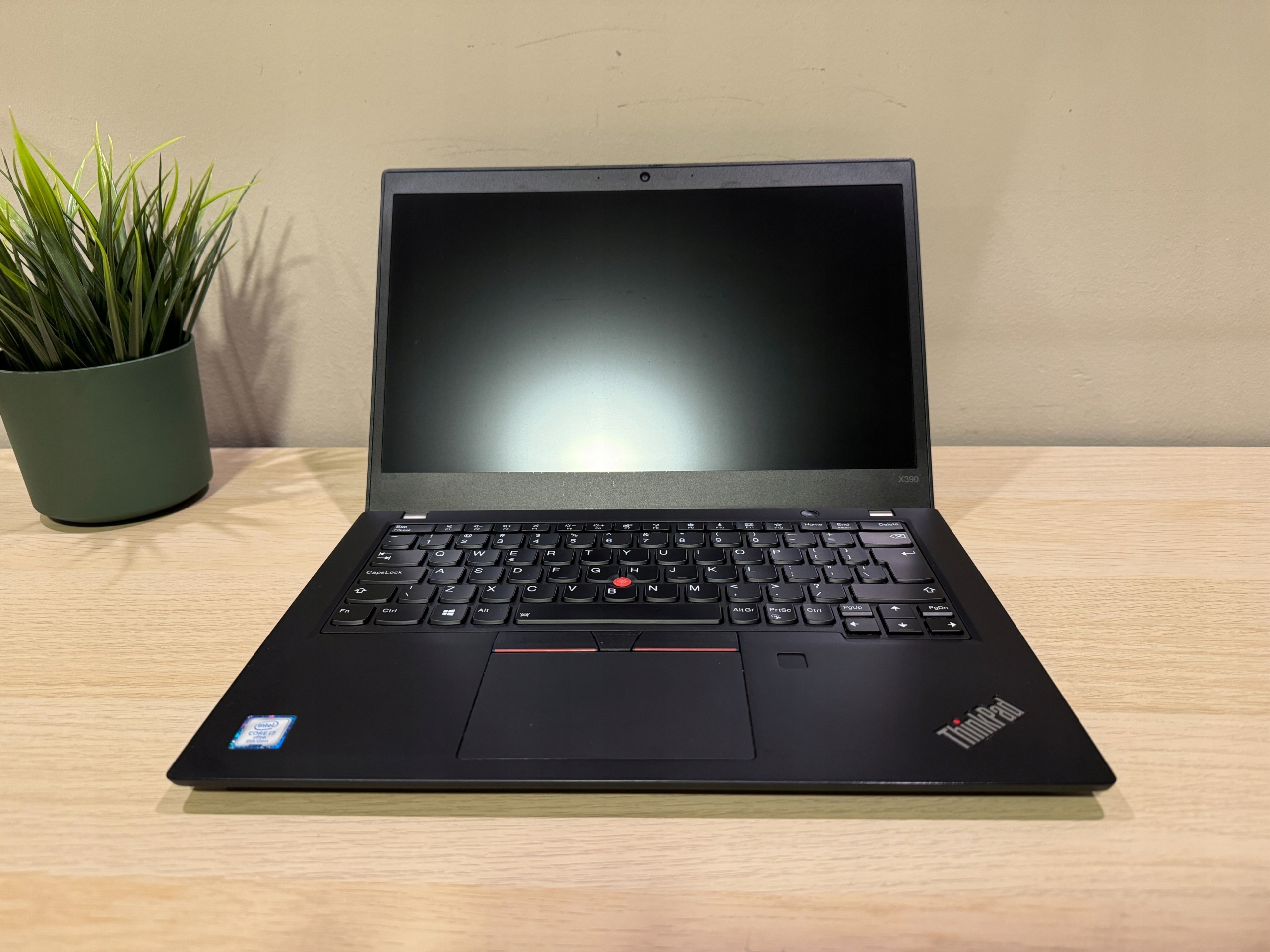Lenovo ThinkPad X390 – Wydajny ultrabook do pracy i rozrywki