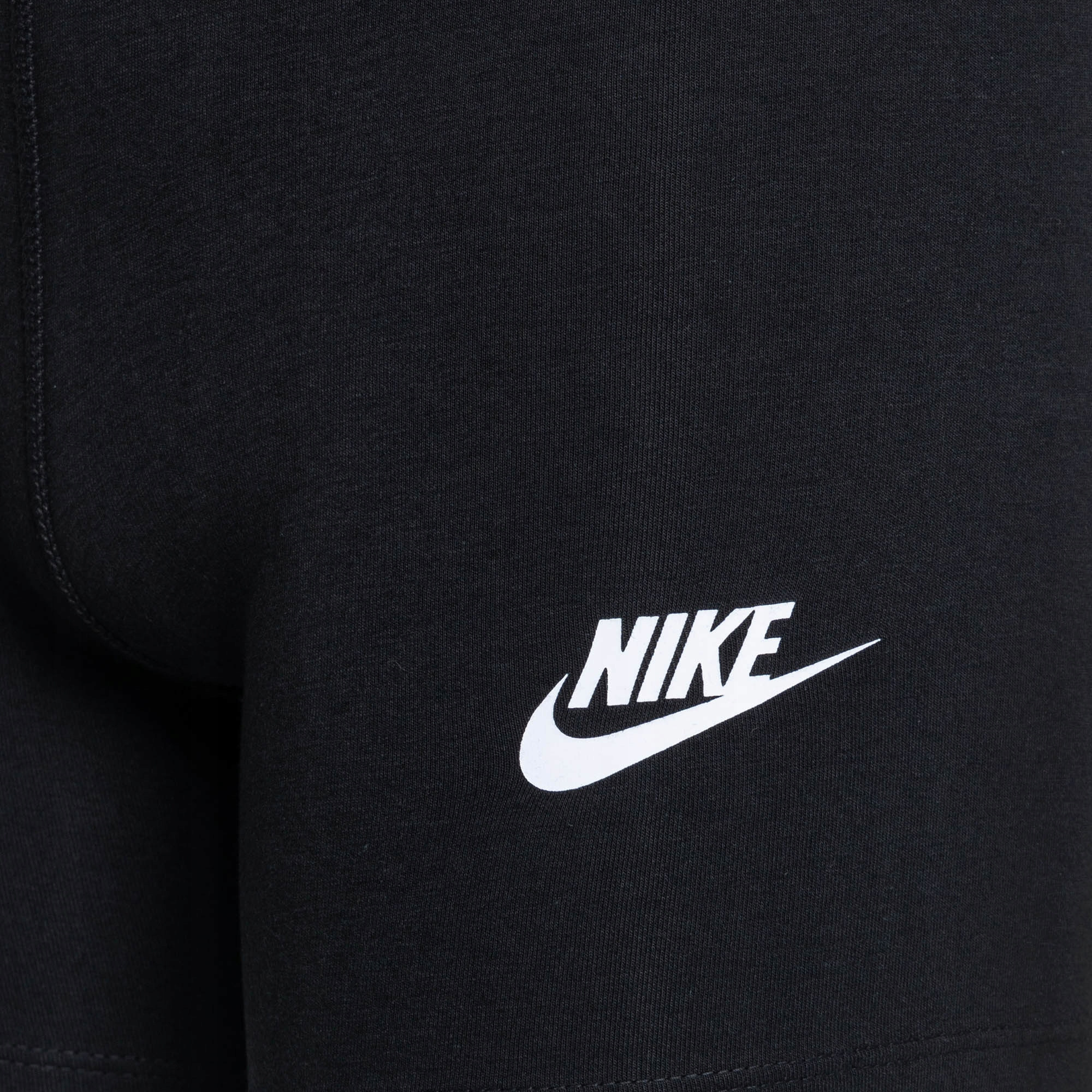 Sportowy charakter – Drukowane logo Swoosh