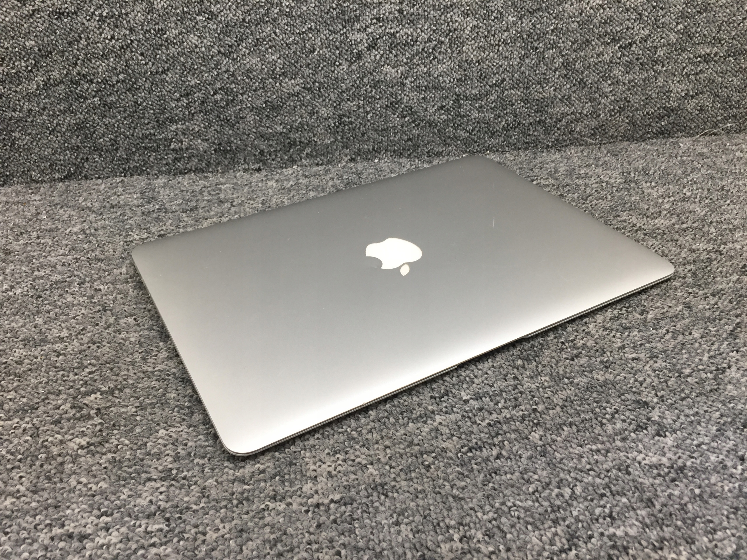 Nowoczesny procesor Apple M1 – Przełomowa moc obliczeniowa