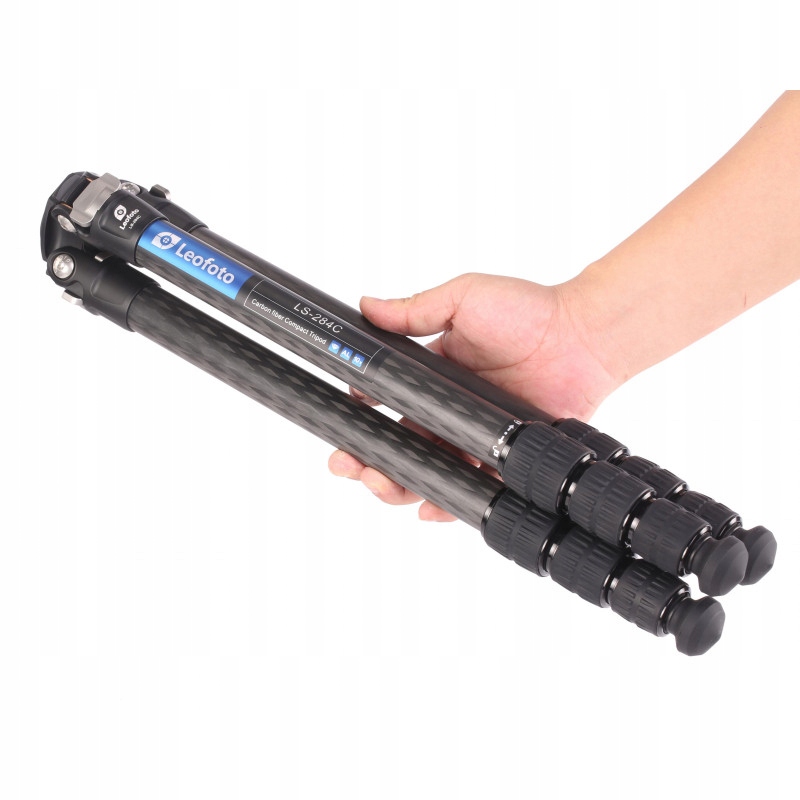 Kompaktowy i stabilny statyw karbonowy