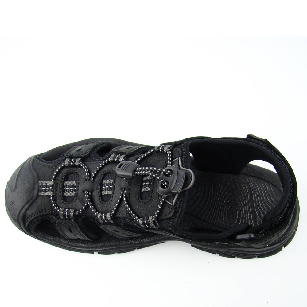 Lekka konstrukcja dla maksymalnego komfortu stóp