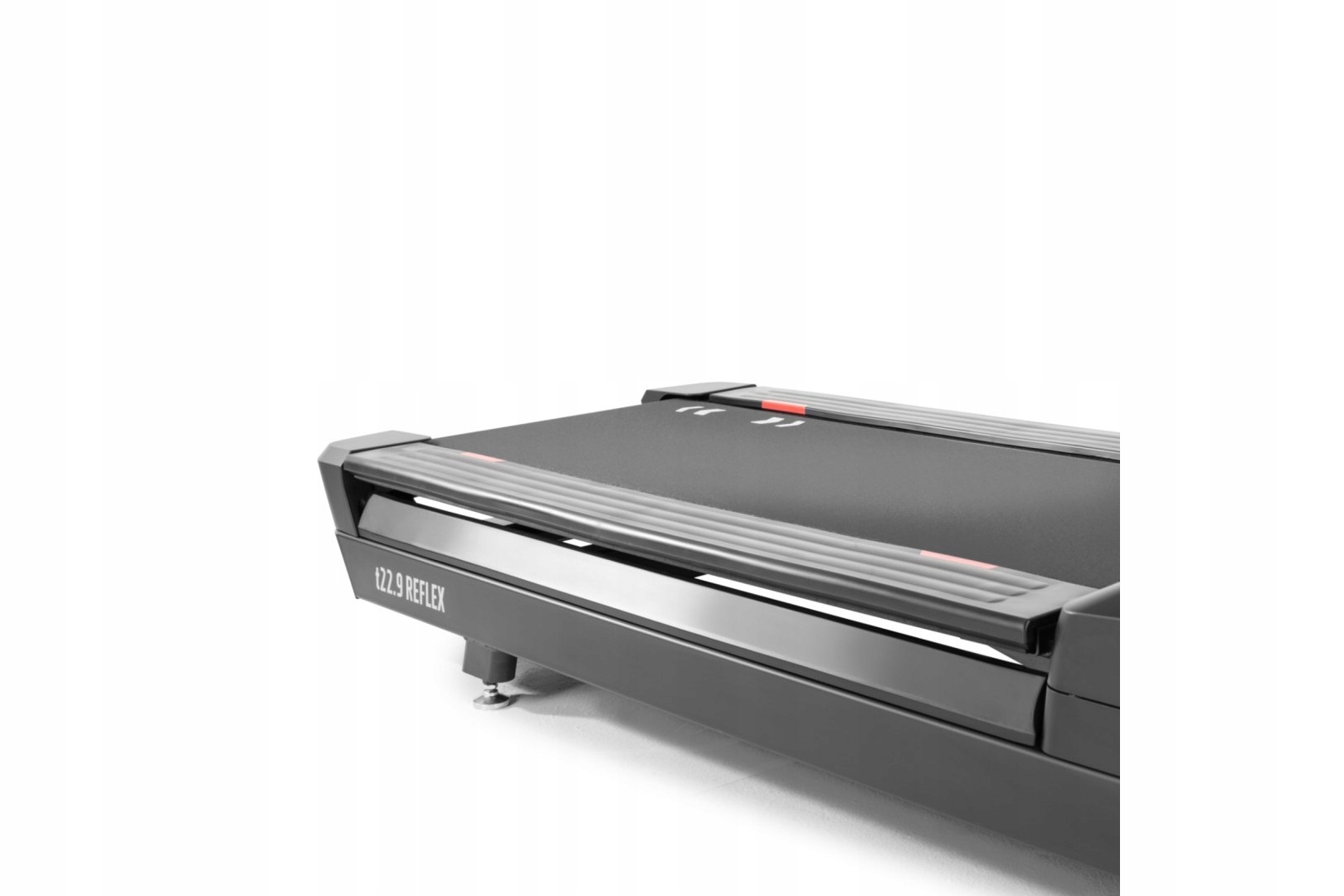 Praktyczne dodatki – uchwyty na napoje i kółka transportowe