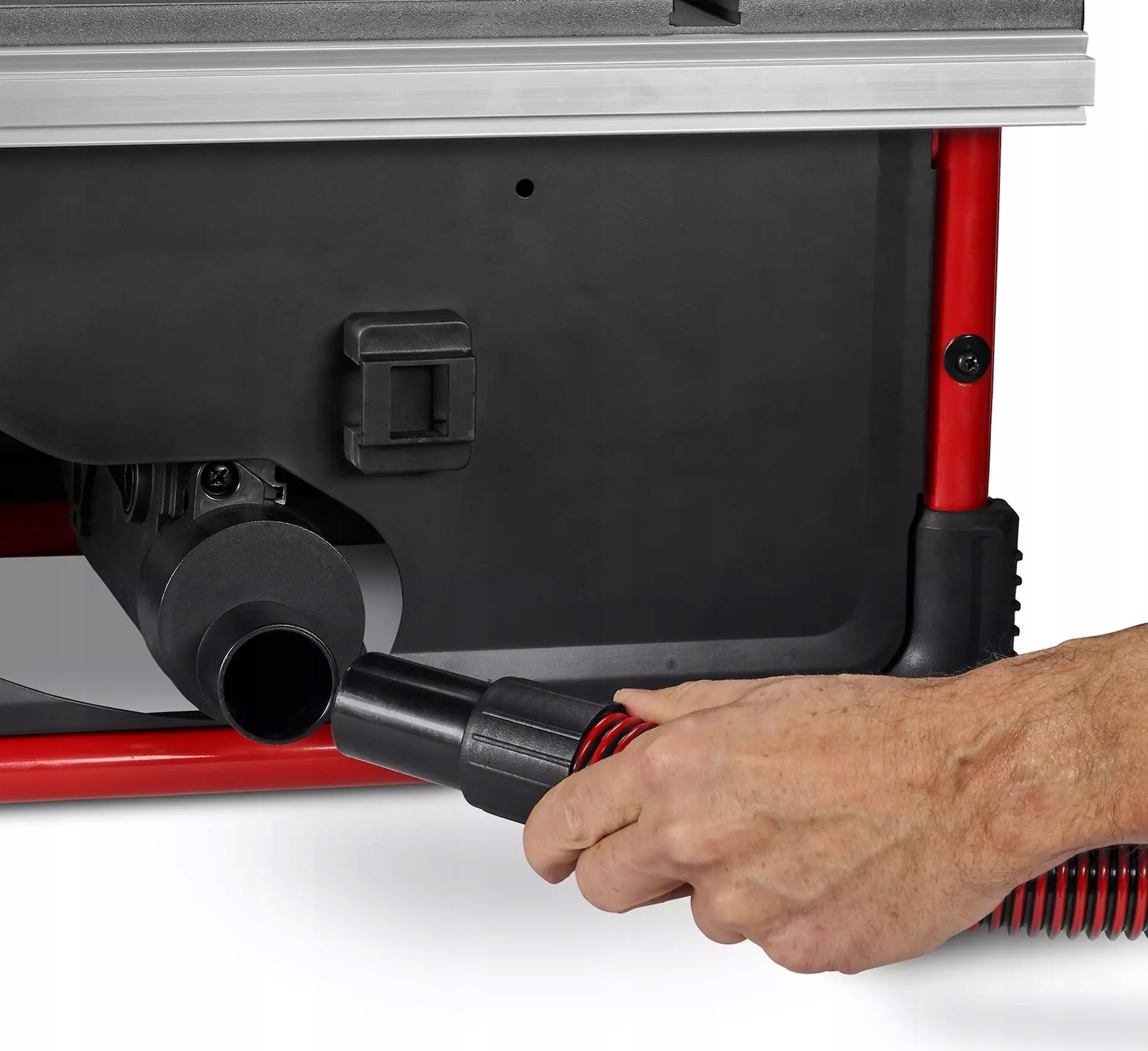 Akcesoria w zestawie – Kątownik i adapter do odkurzacza