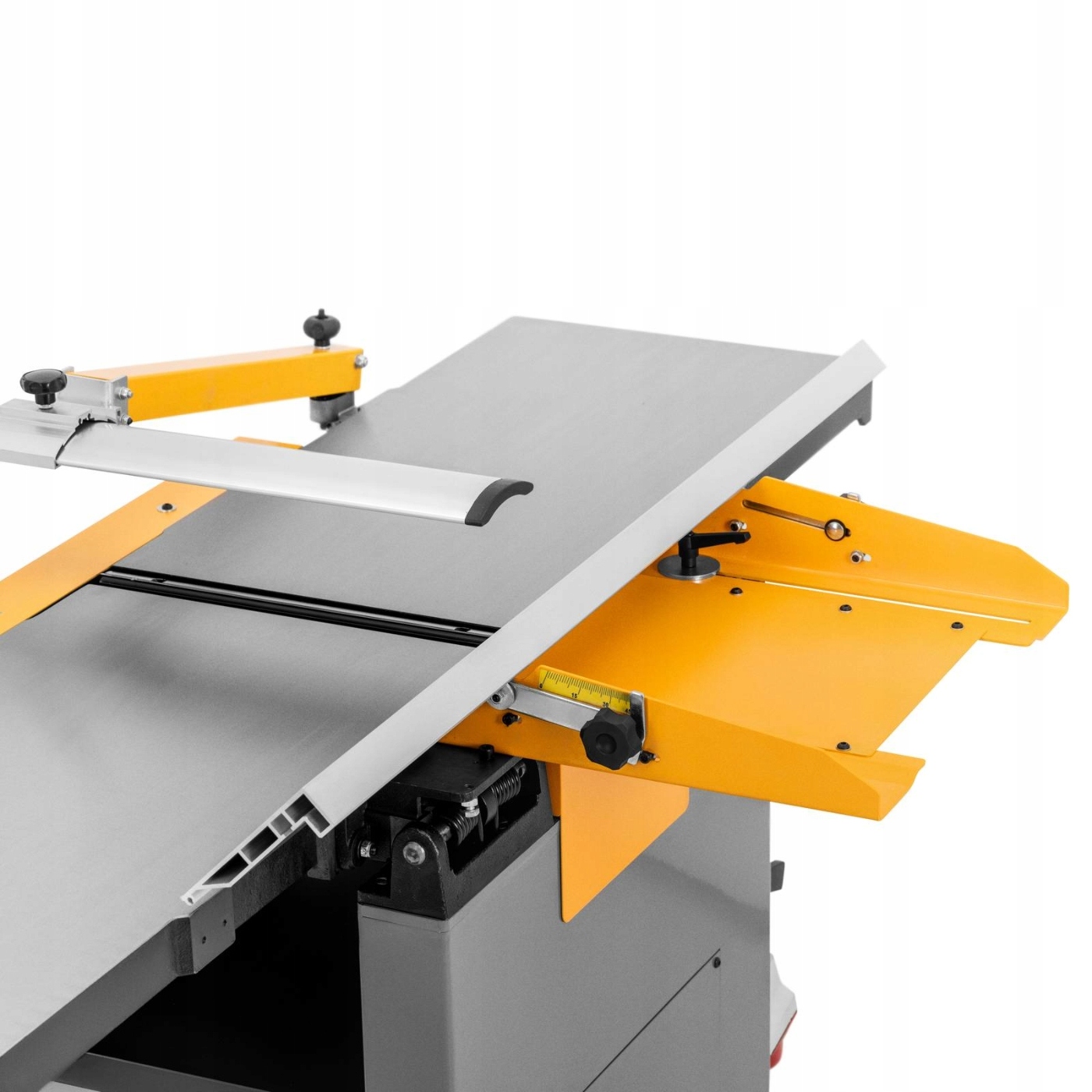 Regulacja kątów cięcia – Elastyczność w obróbce