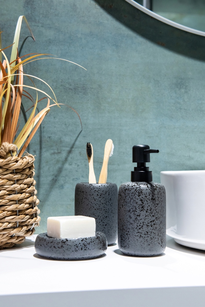 Stylowy design i kolor antracytowy