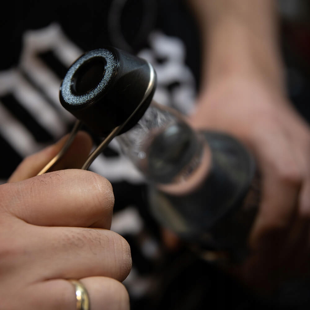 Instrukcja obsługi zaciskarki do zakrętek 28mm