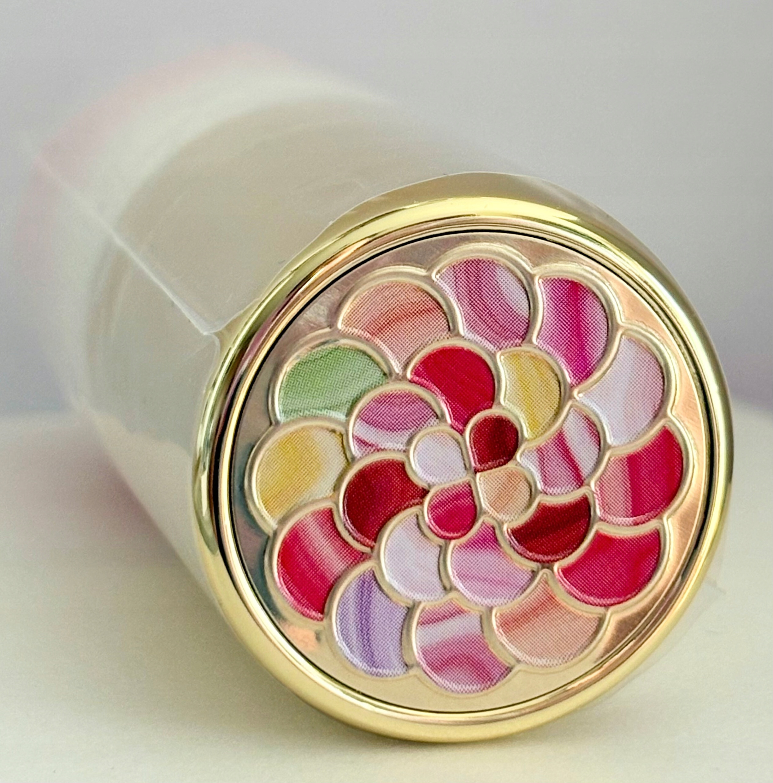 Kompaktowy rozmiar – Łatwość w podróży i szybkie poprawki