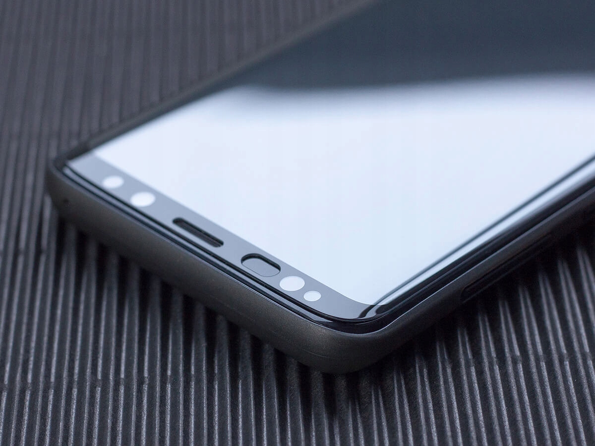 Łatwy i precyzyjny montaż bez bąbelków