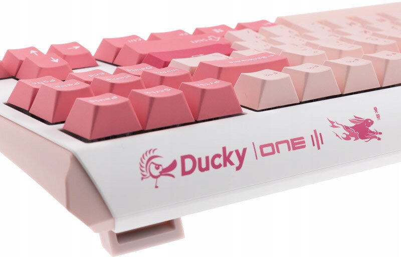 Mechaniczna klawiatura z przełącznikami Cherry MX Red