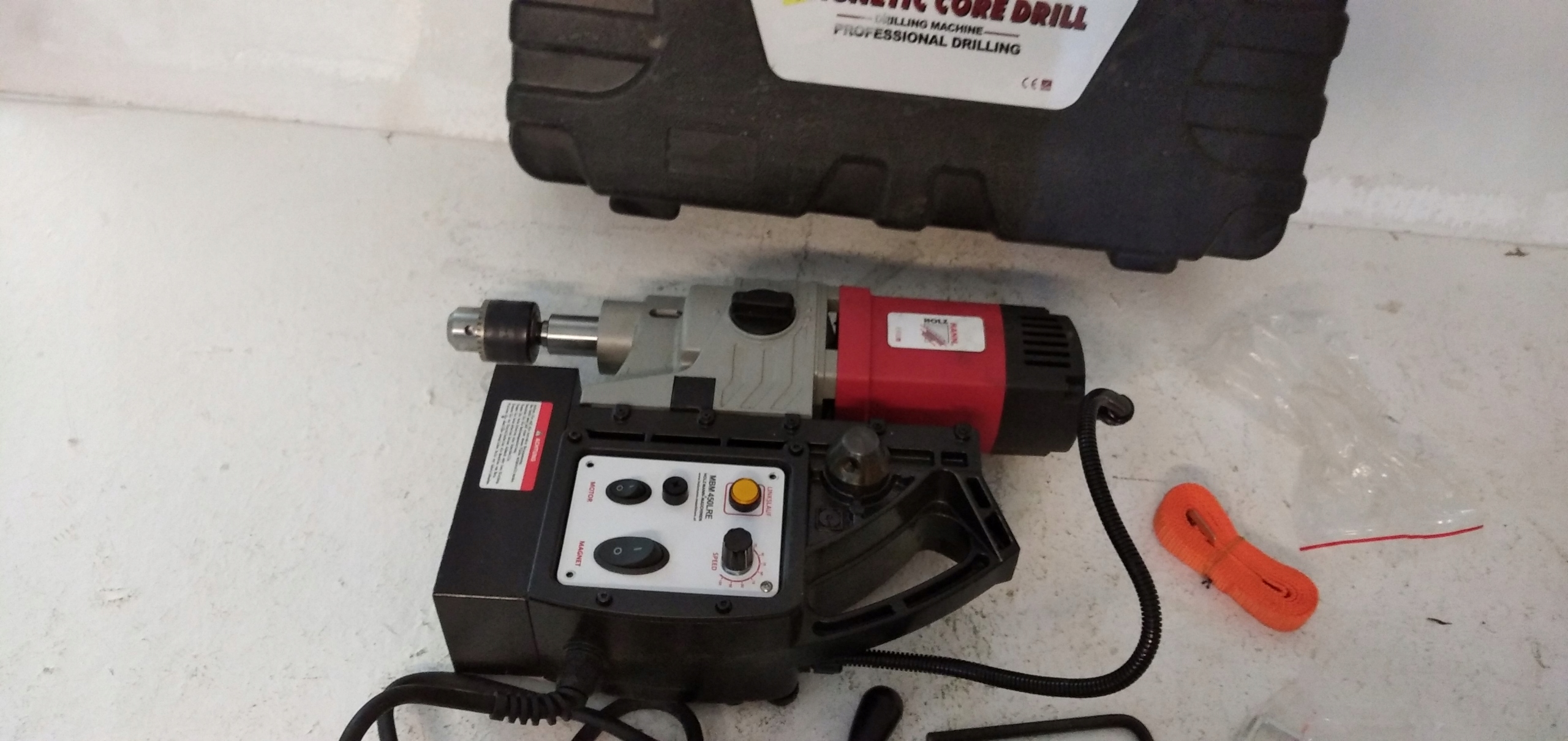 Zestaw akcesoriów w komplecie dla wygody użytkowania