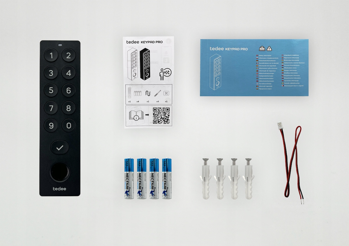 Bezprzewodowa klawiatura z funkcją otwierania na odcisk palca