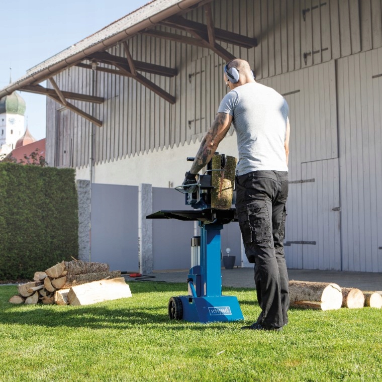 Maksymalna średnica kłody 30 cm – Obsługuje różne rodzaje drewna