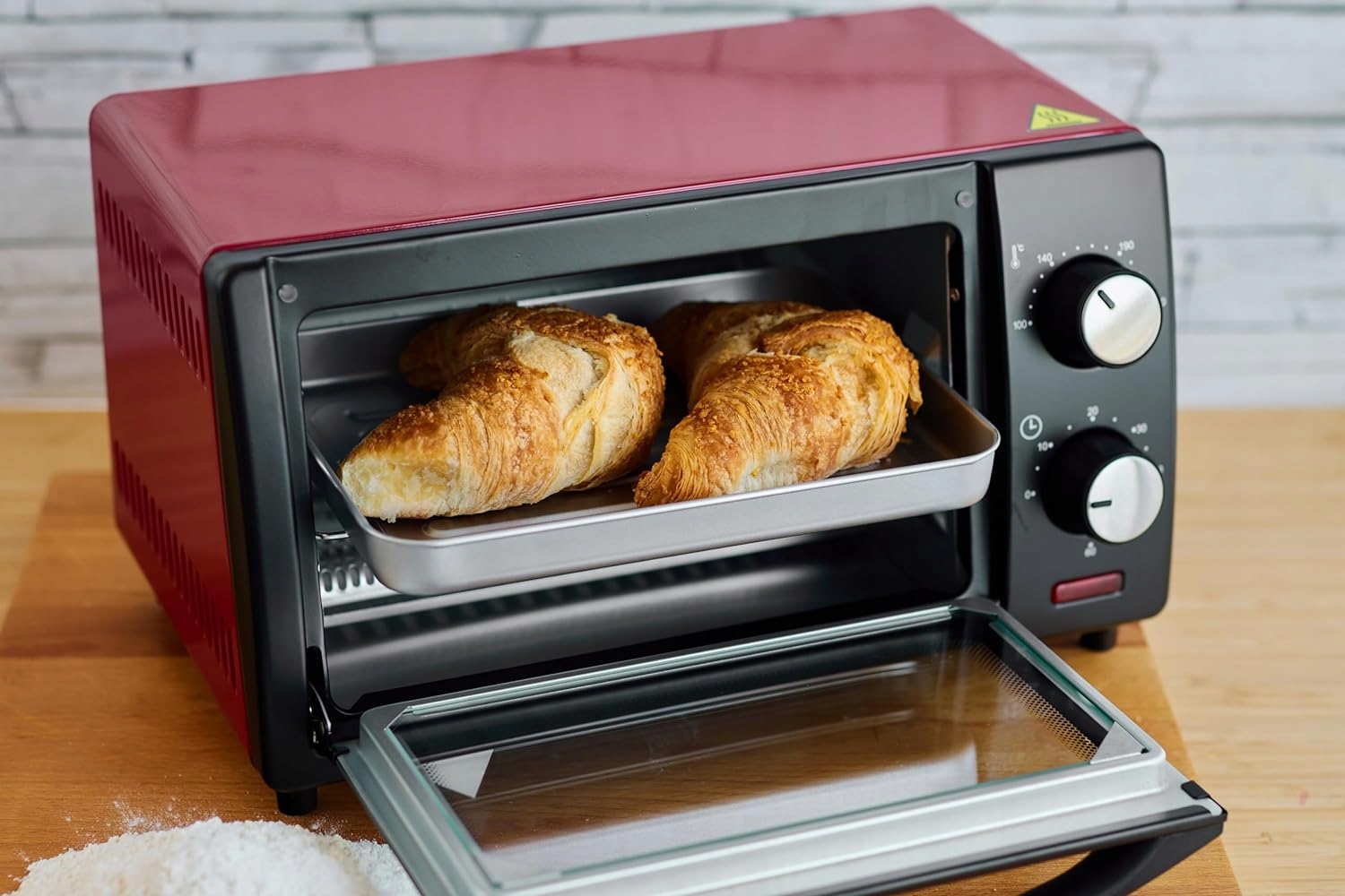 Pojemność 10 litrów – Idealna do małych i średnich potraw