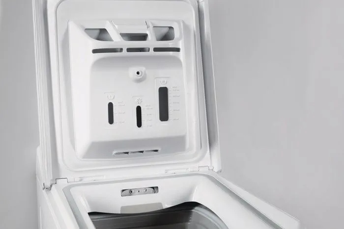 Pojemność 6,5 kg i maksymalna prędkość wirowania 1200 obr./min