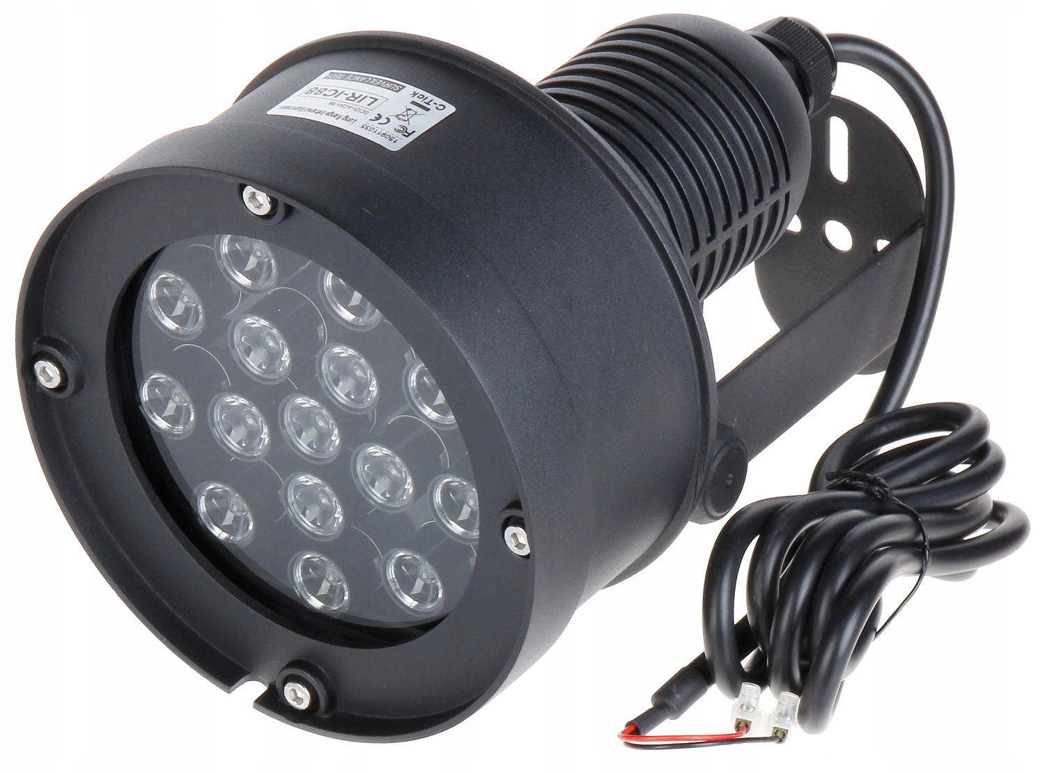 Zasięg i kąt świecenia reflektora podczerwieni