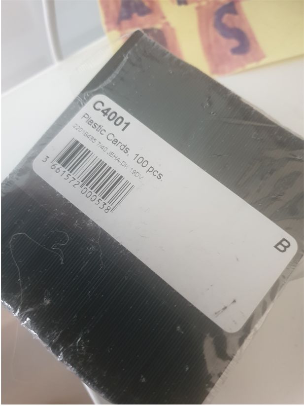 Evolis 100 Cards C4001 Czarny Matowy – Idealne karty do druku