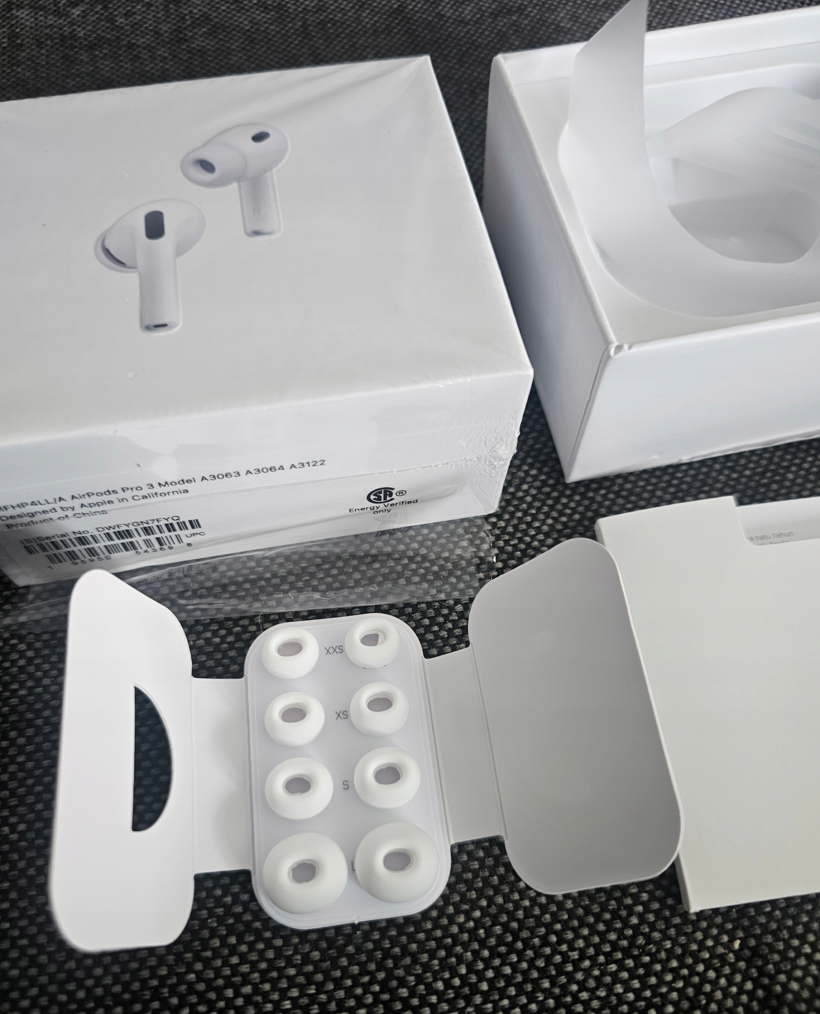 Słuchawki douszne bezprzewodowe AirPods Pro 3 (A3063)