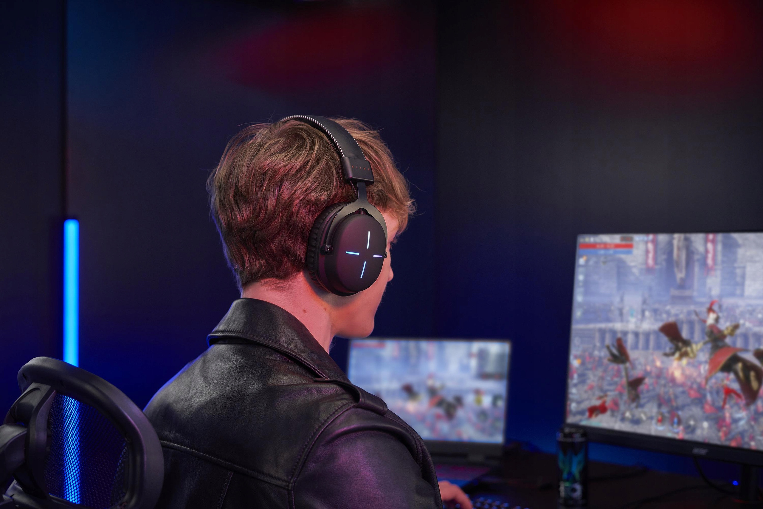 Mikrofon wielokierunkowy z czułością -42 dB