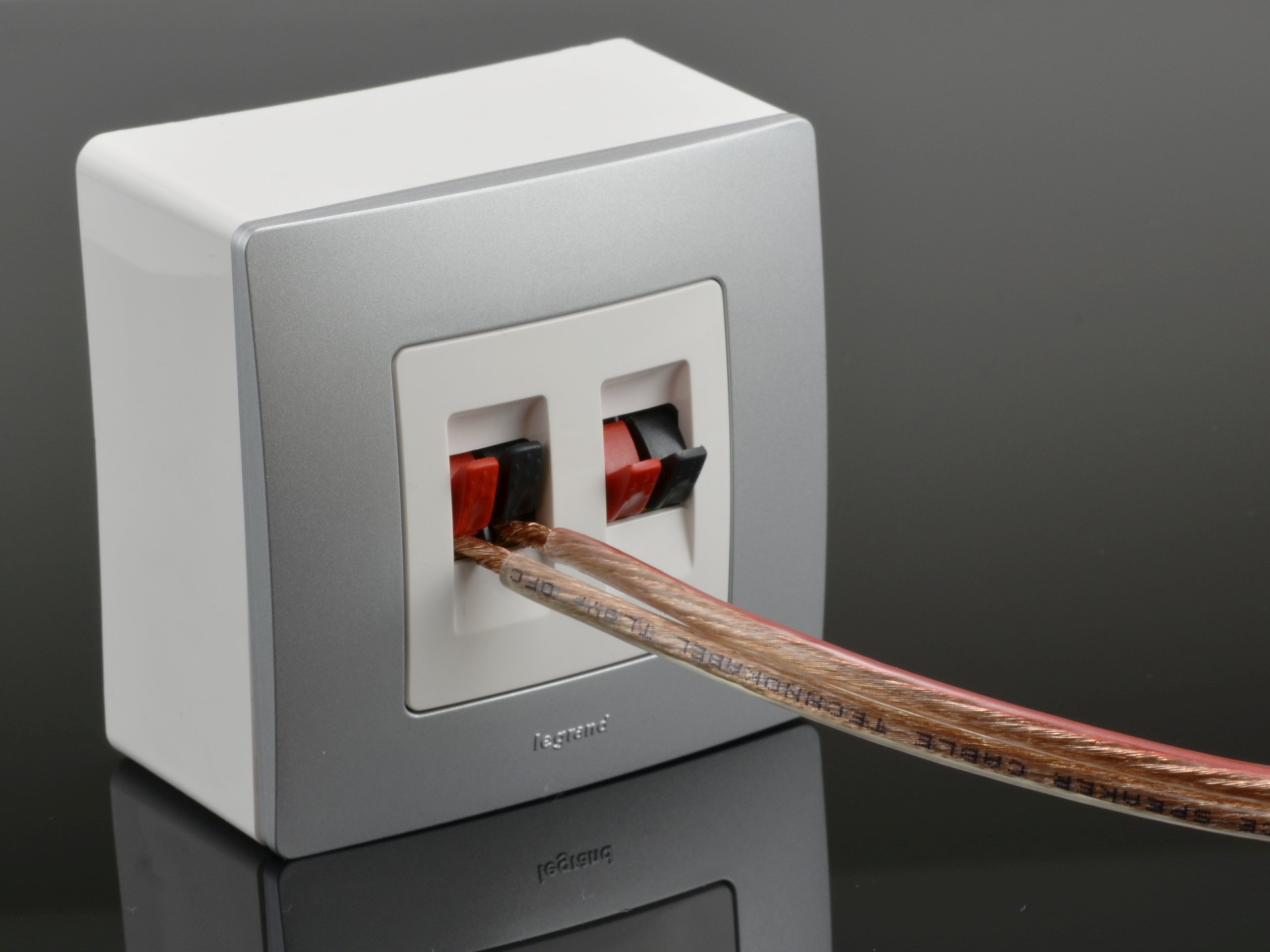 Zastosowanie przewodu TLgYp – Idealny do instalacji audio w różnych środowiskach