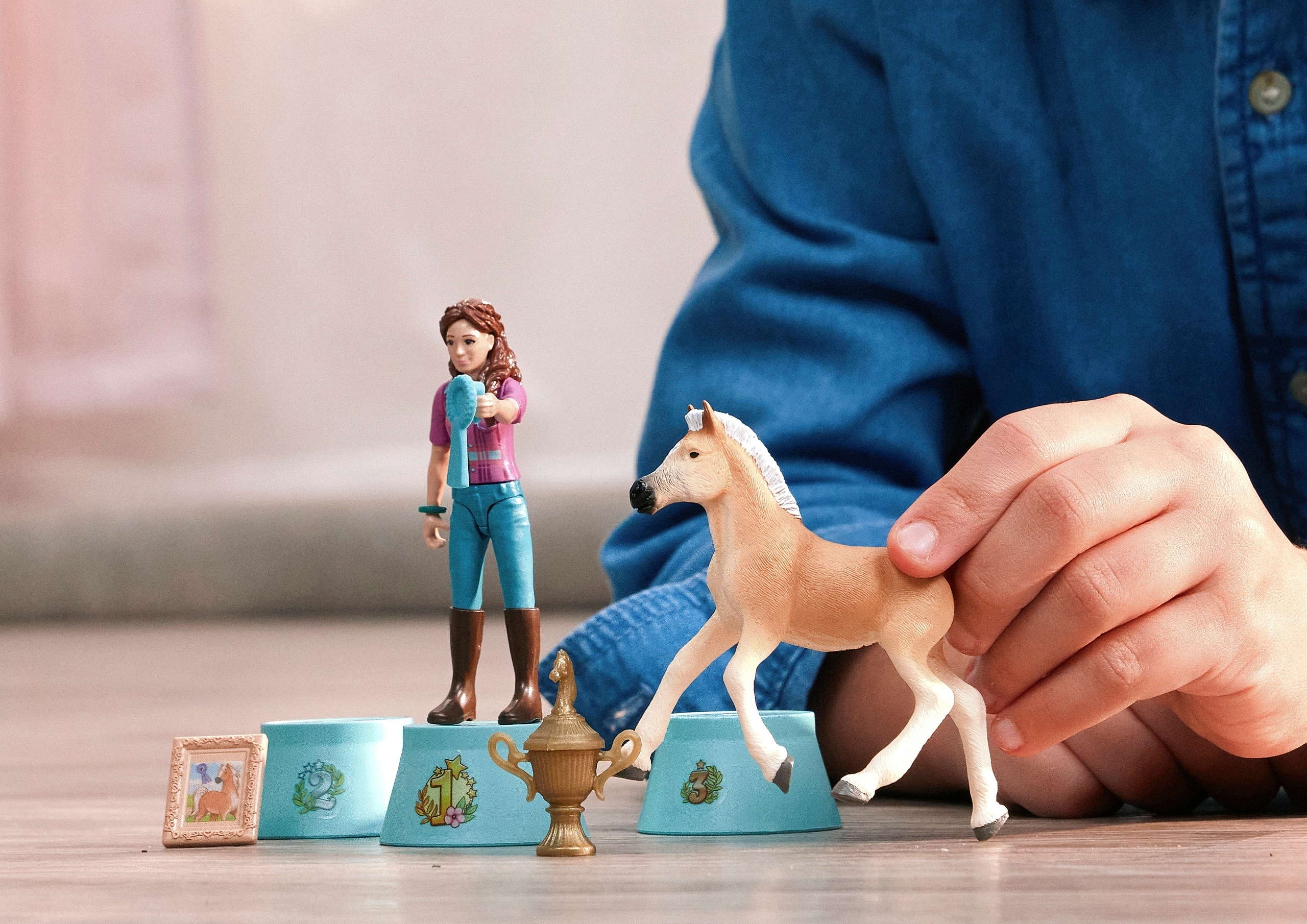 Urokliwe figurki Lisy i jej żrebaka