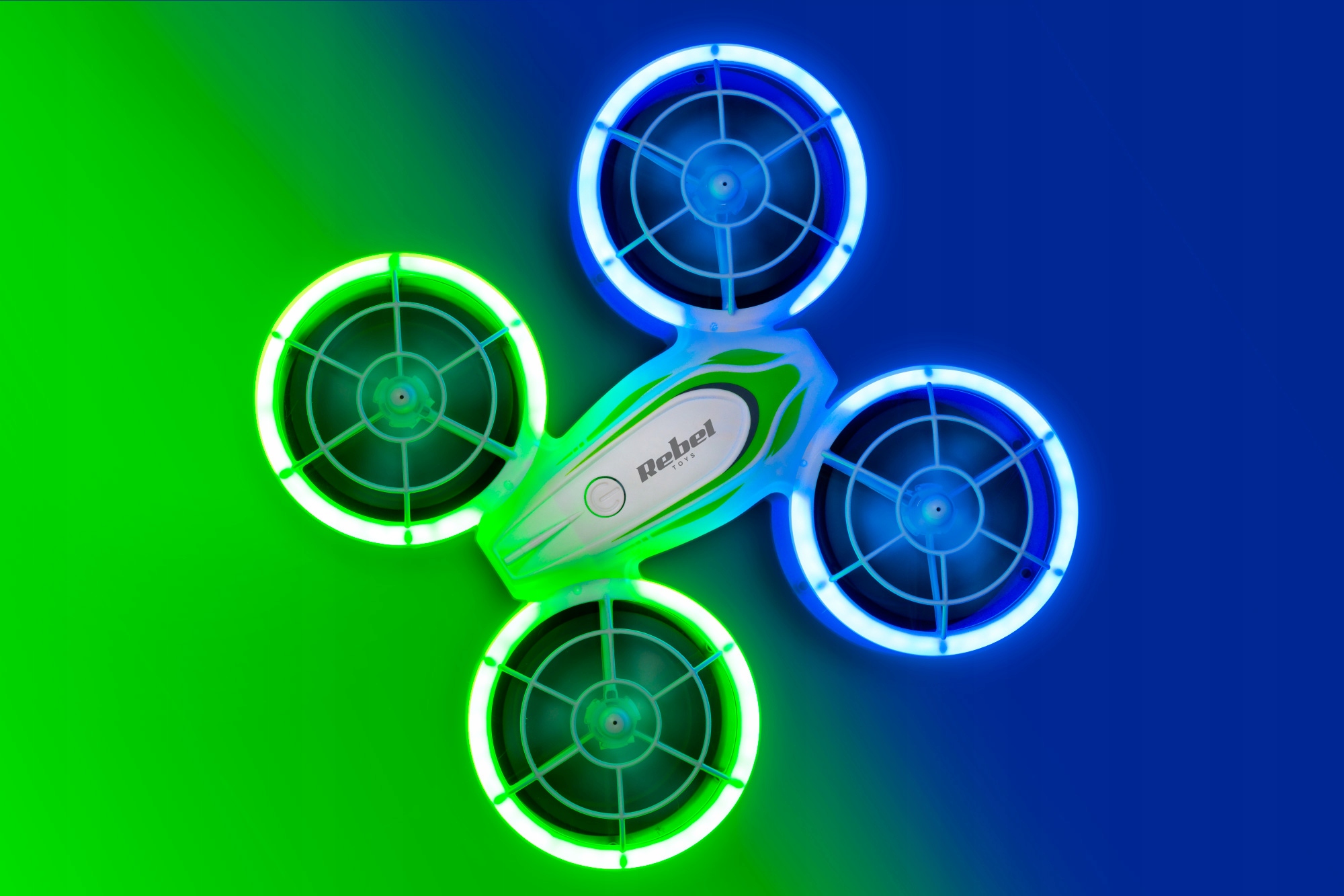 Zabawa po zmroku – diody LED do nocnych lotów