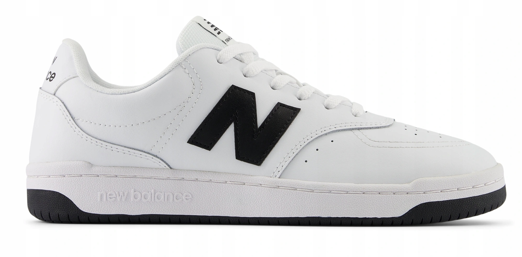 Wysoka jakość materiałów – skóra naturalna* i syntetyki