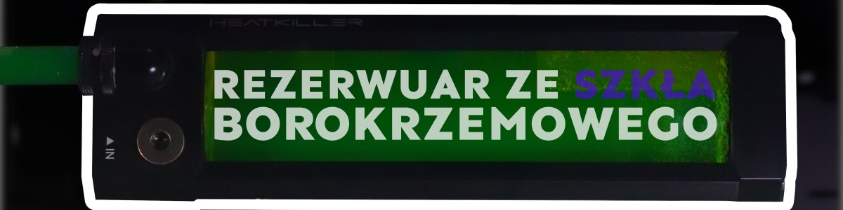 rezerwuar wypełniony zielonym płynem z odchodzącą od niego rurką, zdjęcie jest obrócone horyzontalnie